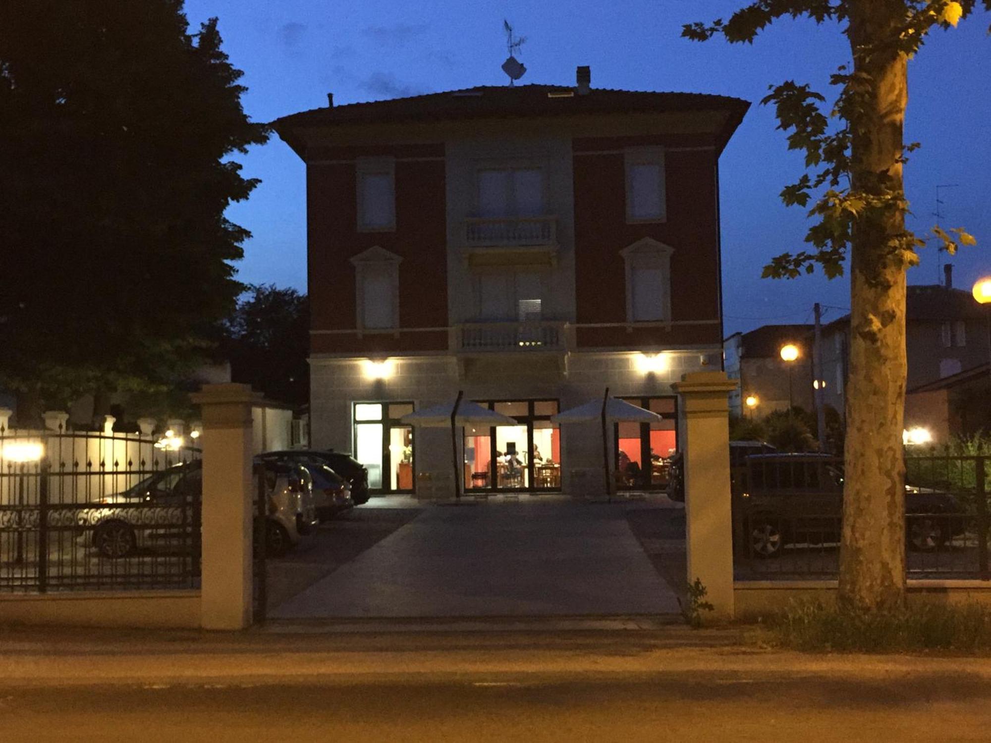 Apartament Mistica Space Reggio nell'Emilia Zewnętrze zdjęcie